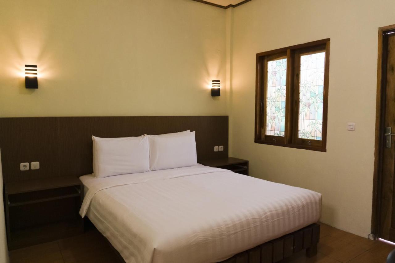 Wah Resort Gili Trawangan Exterior photo