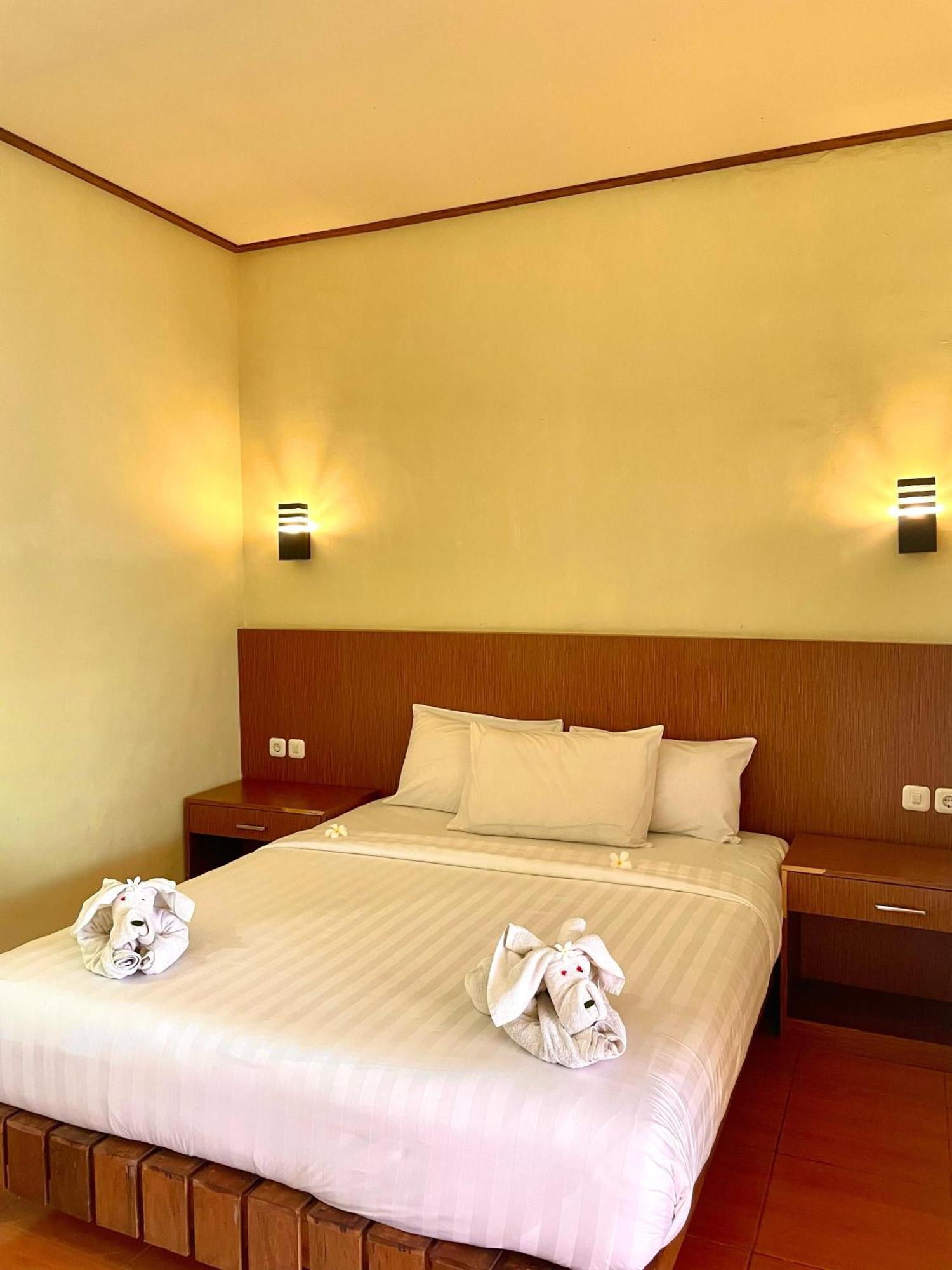 Wah Resort Gili Trawangan Exterior photo